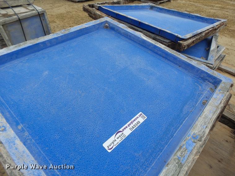 image for item DA9349 Shattered glass textured finish concrete forms