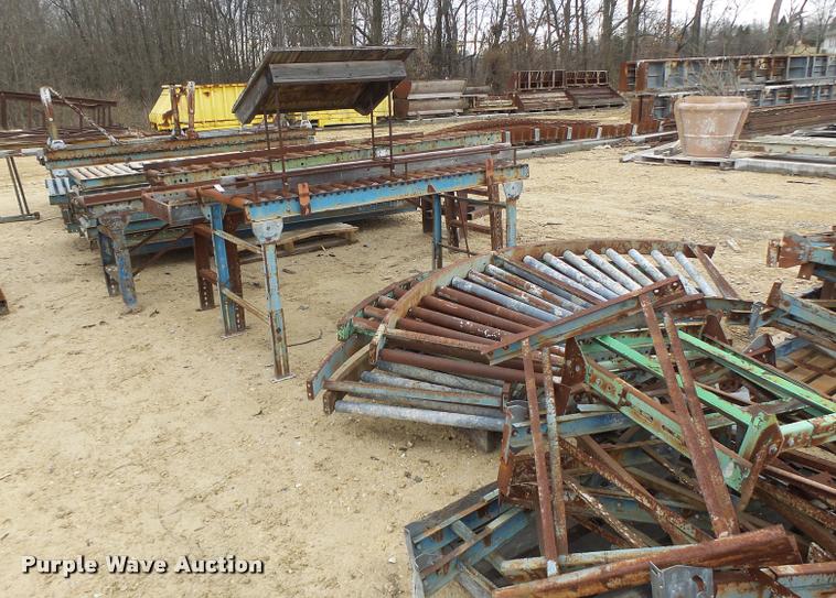 image for item DA9351 Steel roller tables