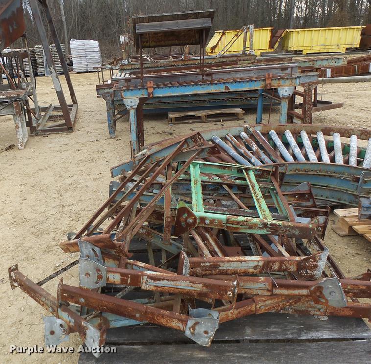 image for item DA9351 Steel roller tables