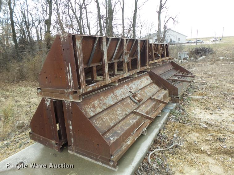 image for item DA9352 Shower stall steel concrete forms