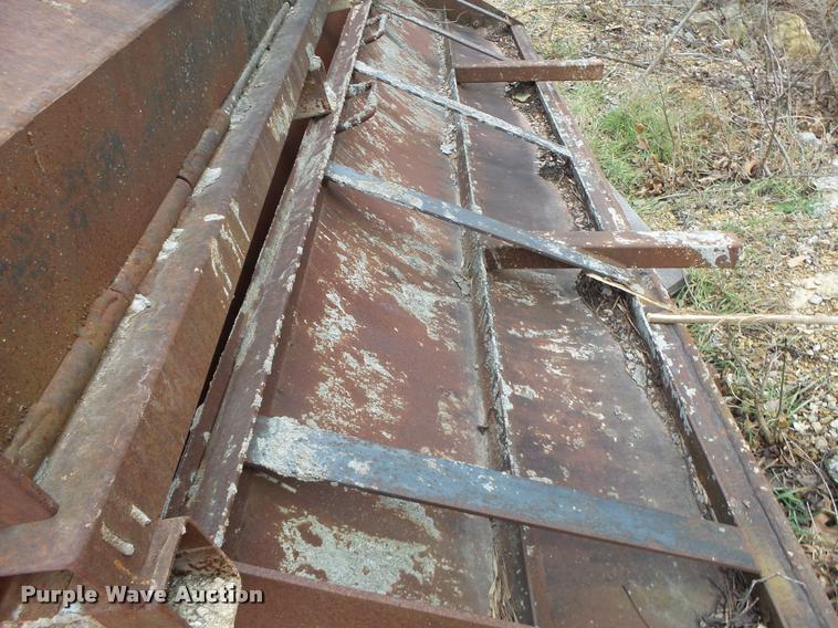 image for item DA9352 Shower stall steel concrete forms