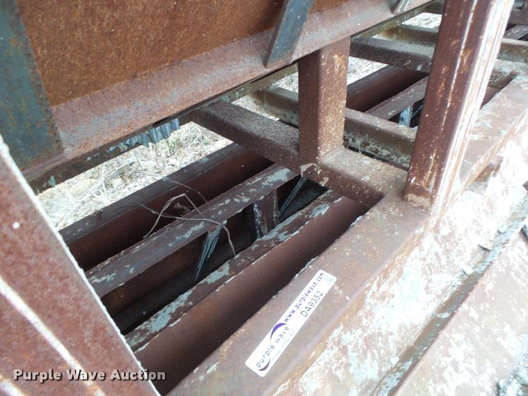 image for item DA9352 Shower stall steel concrete forms