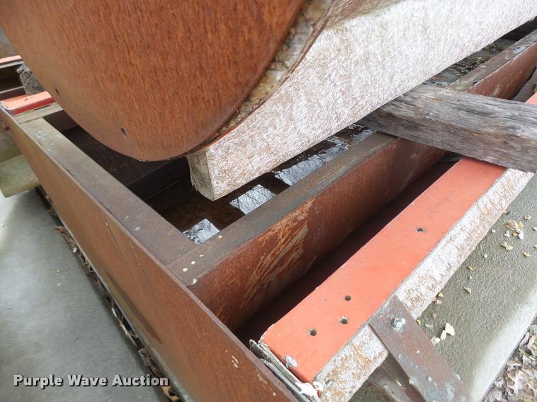 image for item DA9353 Fiberglass column concrete forms