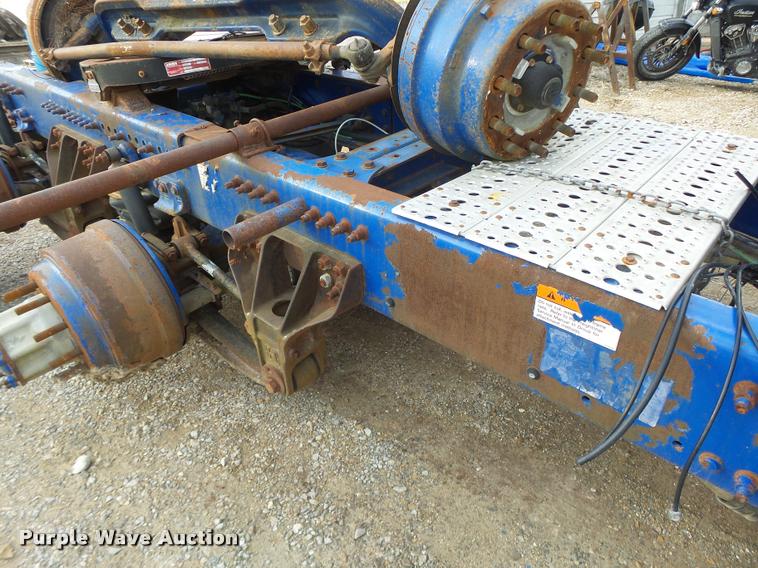 image for item DA9355 2006 Freightliner FLD120 parts and axles