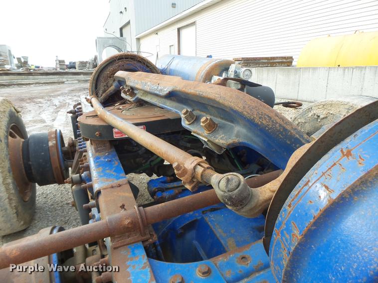 image for item DA9355 2006 Freightliner FLD120 parts and axles