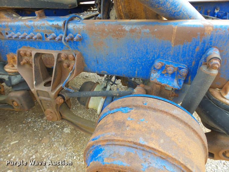 image for item DA9355 2006 Freightliner FLD120 parts and axles