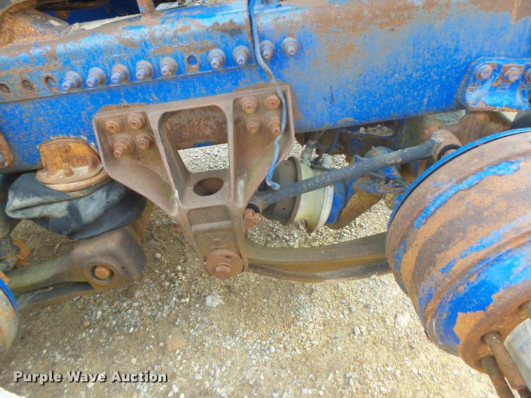 image for item DA9355 2006 Freightliner FLD120 parts and axles