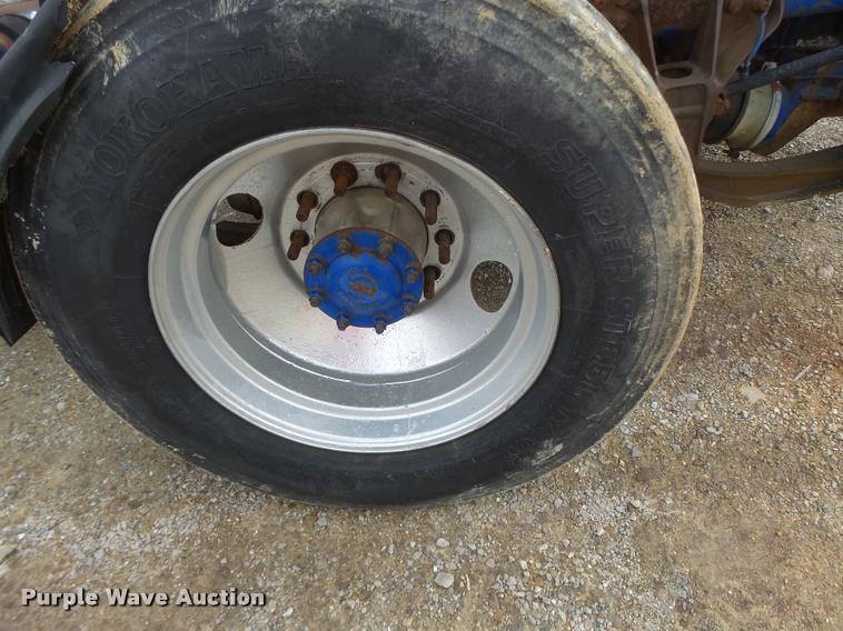 image for item DA9355 2006 Freightliner FLD120 parts and axles