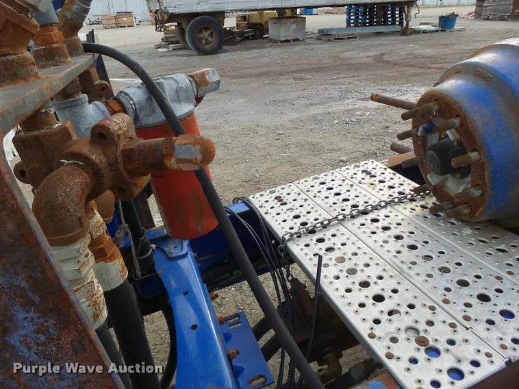 image for item DA9355 2006 Freightliner FLD120 parts and axles