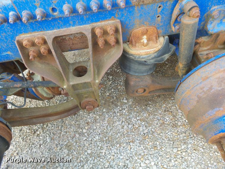 image for item DA9355 2006 Freightliner FLD120 parts and axles