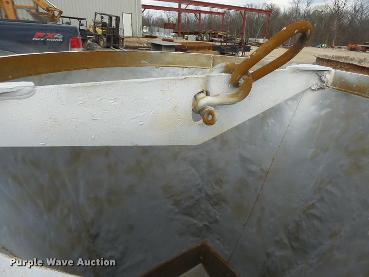 image for item DA9356 Gar Bro concrete chute/bucket