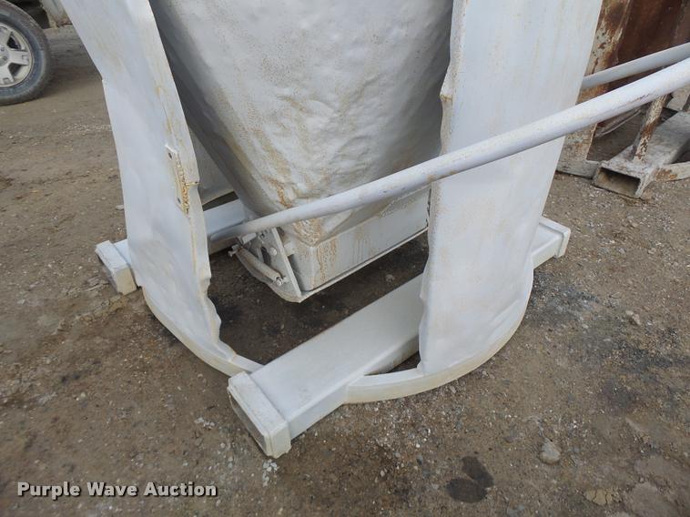 image for item DA9356 Gar Bro concrete chute/bucket