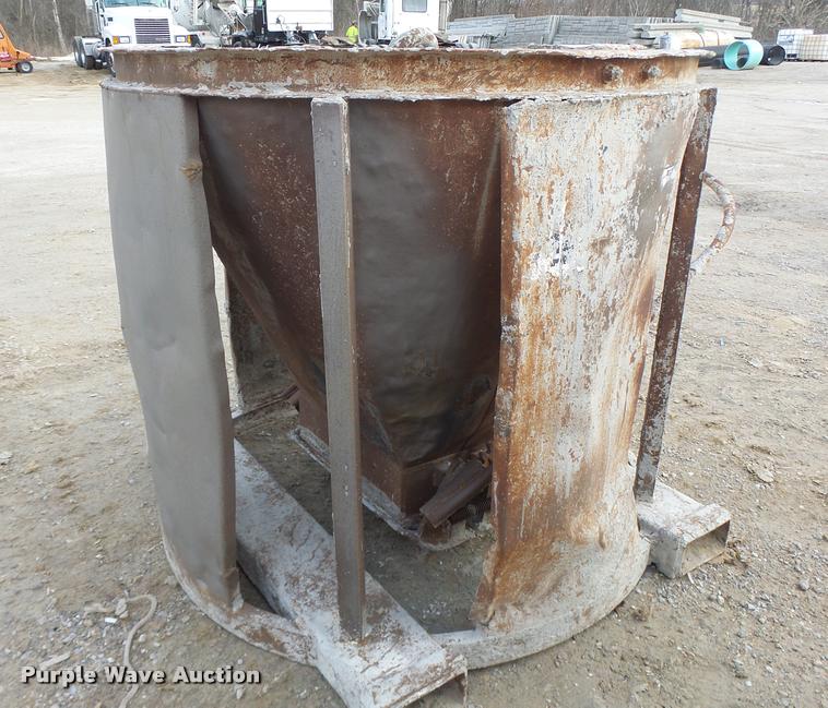 image for item DA9357 Gar Bro concrete chute/bucket