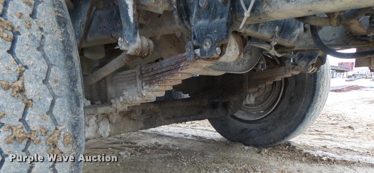 image for item DA9363 1994 International 2574 ready mix truck