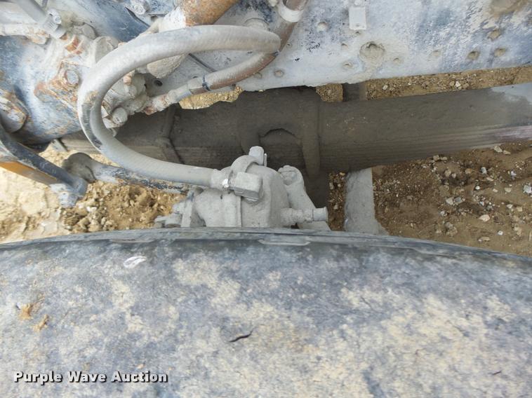 image for item DA9363 1994 International 2574 ready mix truck