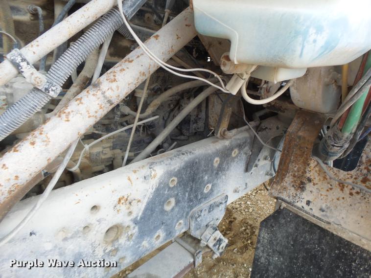 image for item DA9363 1994 International 2574 ready mix truck