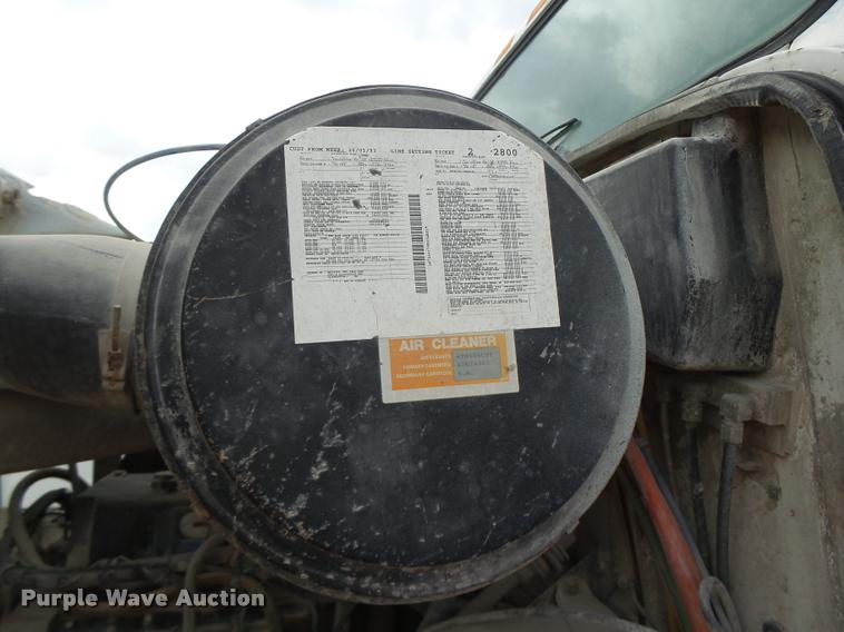 image for item DA9363 1994 International 2574 ready mix truck