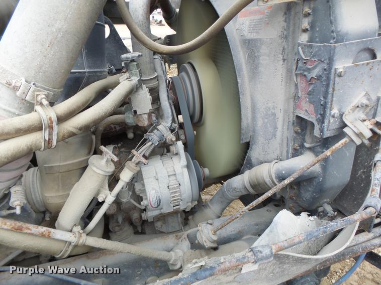image for item DA9363 1994 International 2574 ready mix truck