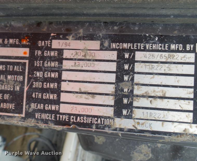 image for item DA9363 1994 International 2574 ready mix truck