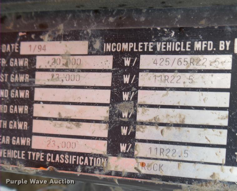 image for item DA9363 1994 International 2574 ready mix truck