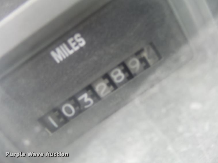 image for item DA9363 1994 International 2574 ready mix truck