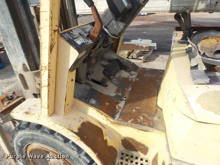 image for item DA9364 Hyster H60XM forklift