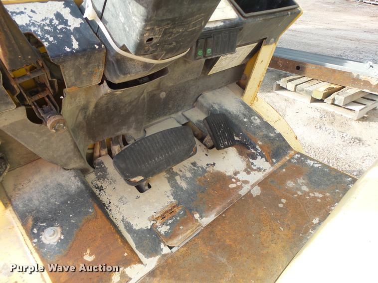 image for item DA9364 Hyster H60XM forklift