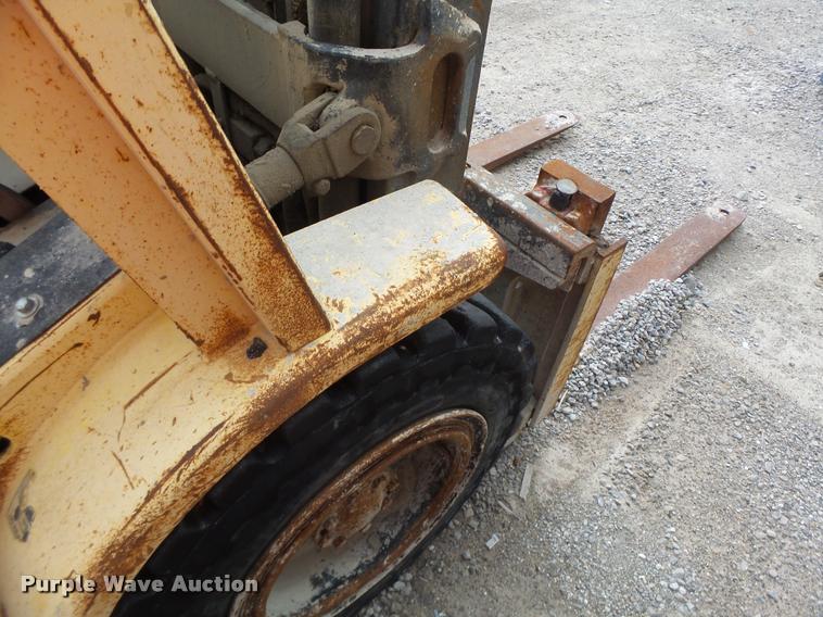 image for item DA9364 Hyster H60XM forklift