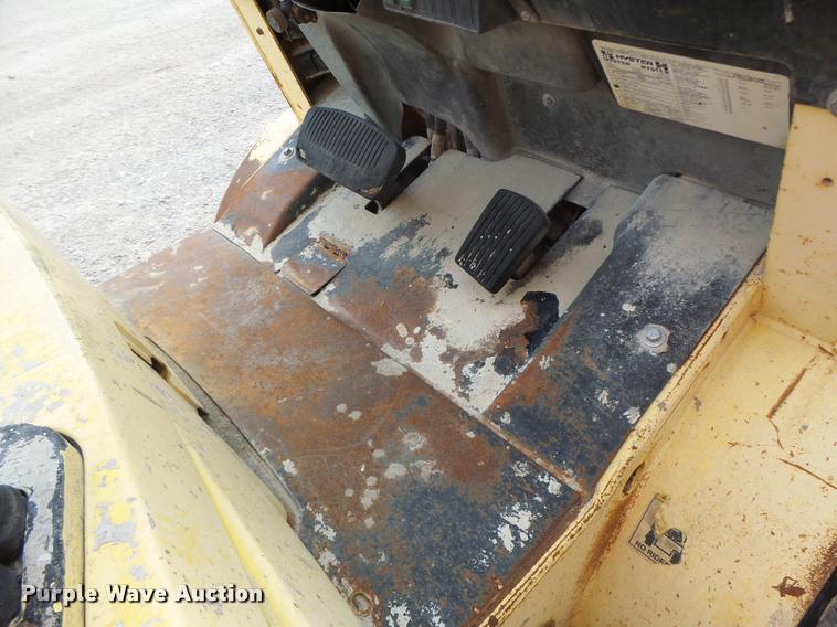 image for item DA9364 Hyster H60XM forklift