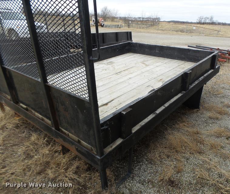 image for item DA9374 Ventures flatbed