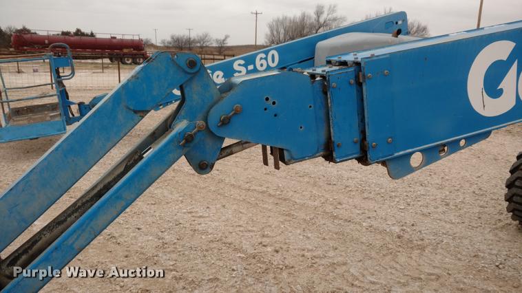 image for item DB0851 2005 Genie S65 boom lift
