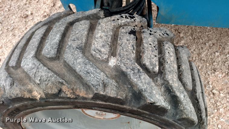 image for item DB0851 2005 Genie S65 boom lift