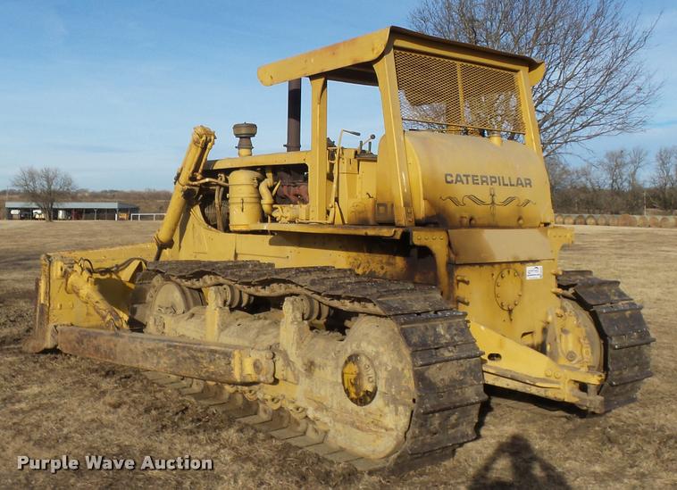 image for item DB0854 1963 Caterpillar D8 dozer