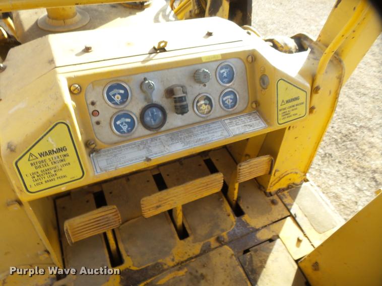 image for item DB0855 1977 Caterpillar 941B crawler loader