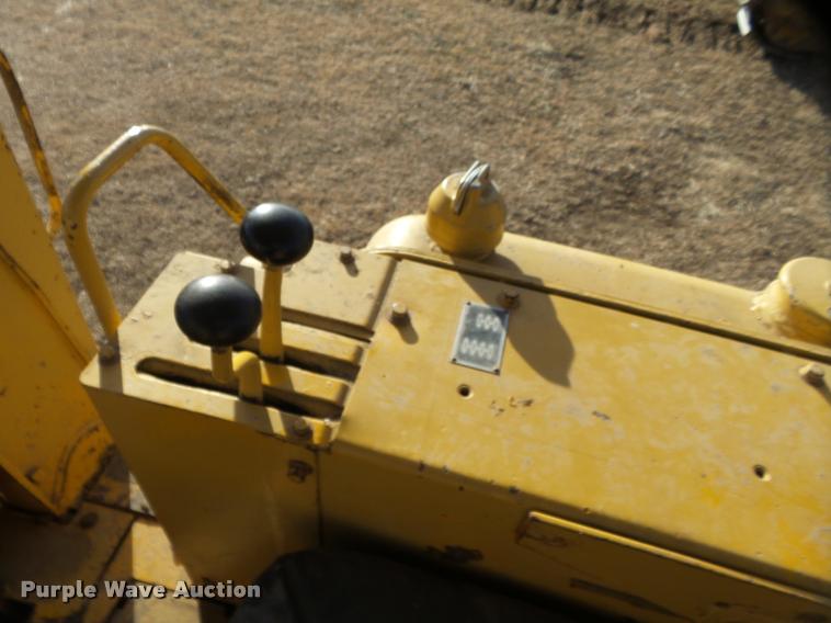 image for item DB0855 1977 Caterpillar 941B crawler loader