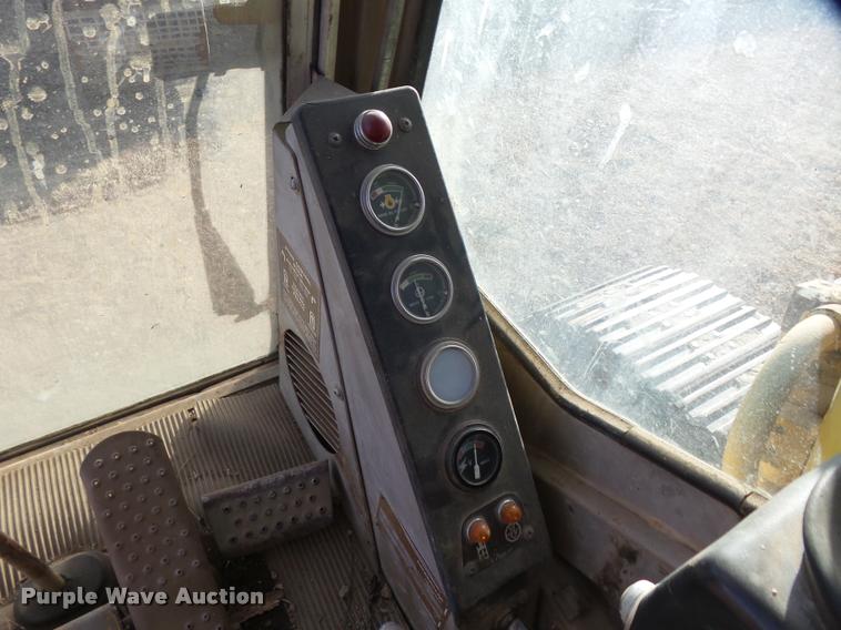 image for item DB0856 1985 Caterpillar 215B LC excavator