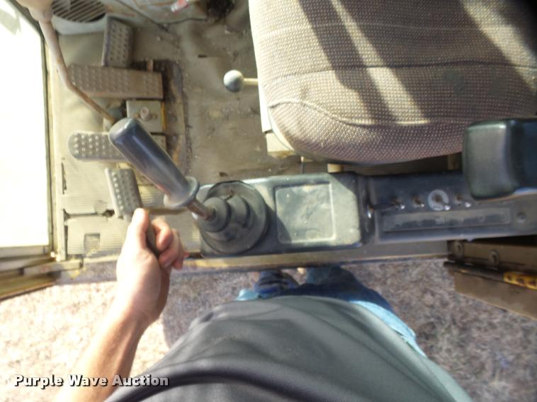 image for item DB0856 1985 Caterpillar 215B LC excavator