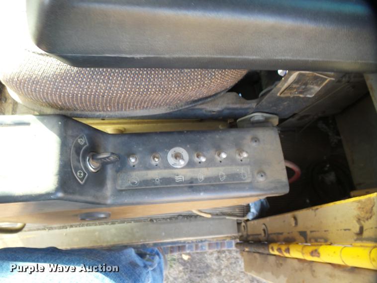 image for item DB0856 1985 Caterpillar 215B LC excavator