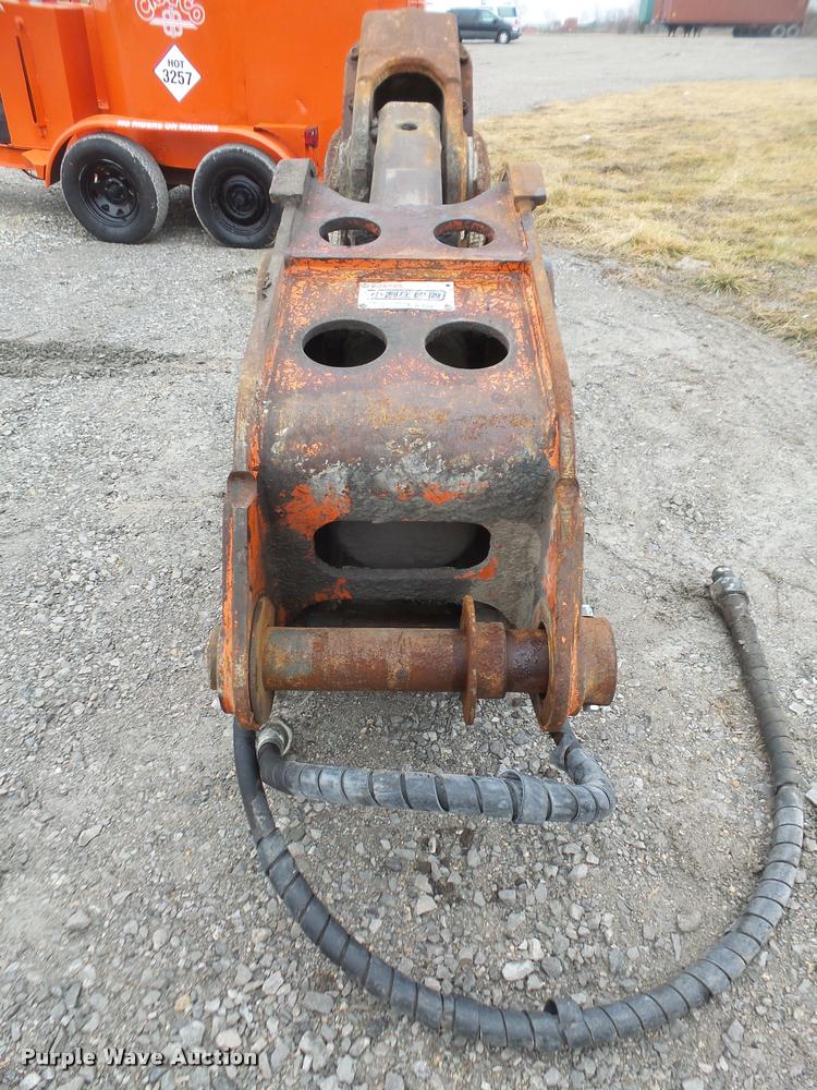 image for item DB2882 NPK G26J concrete pulverizer