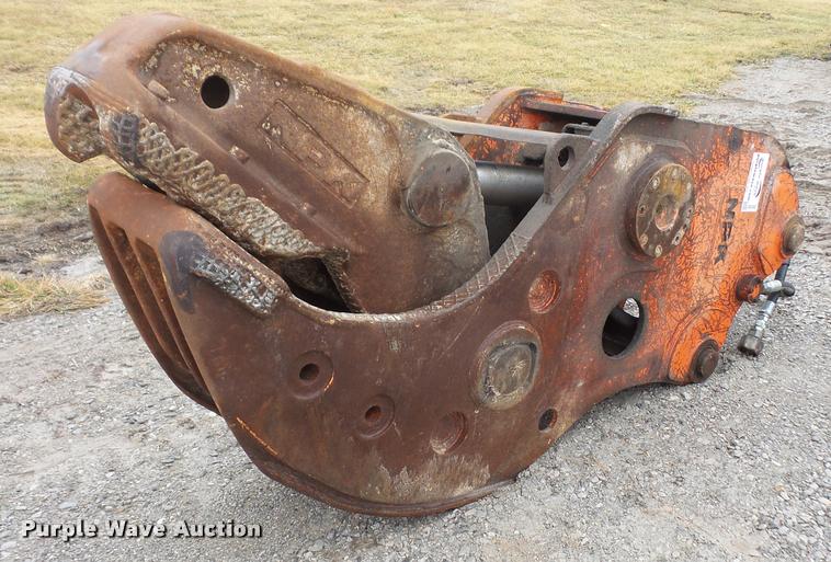 image for item DB2882 NPK G26J concrete pulverizer