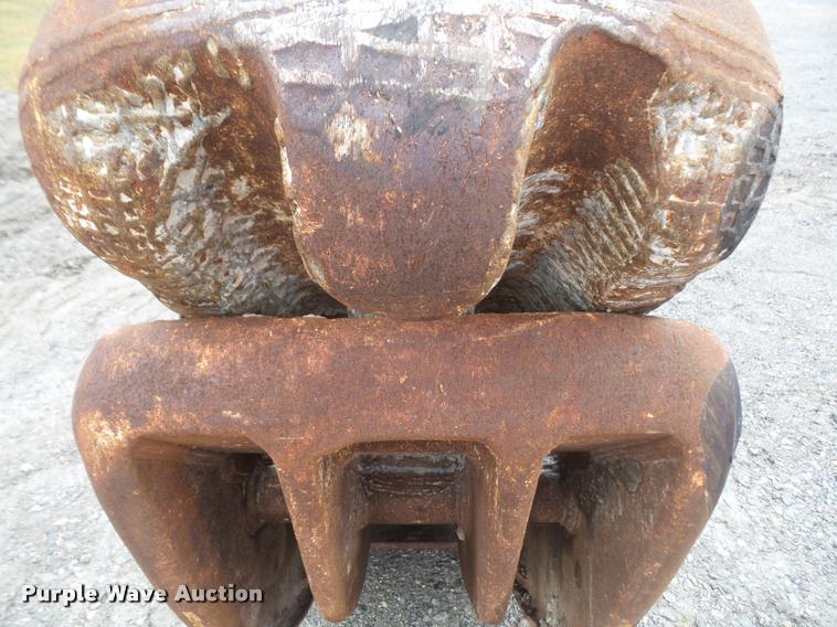 image for item DB2882 NPK G26J concrete pulverizer