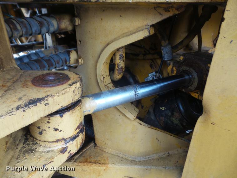 image for item DB2884 1977 Caterpillar 950 wheel loader