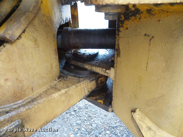 image for item DB2884 1977 Caterpillar 950 wheel loader