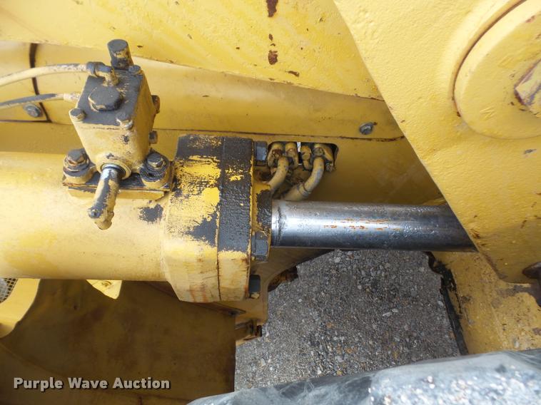 image for item DB2884 1977 Caterpillar 950 wheel loader