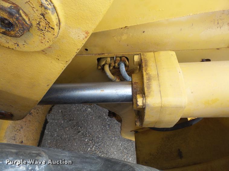 image for item DB2884 1977 Caterpillar 950 wheel loader