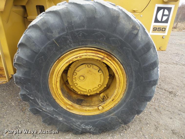 image for item DB2884 1977 Caterpillar 950 wheel loader