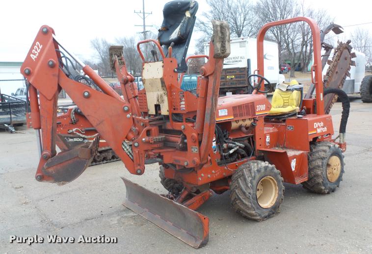 image for item DB2892 2000 Ditch Witch 3700 trencher