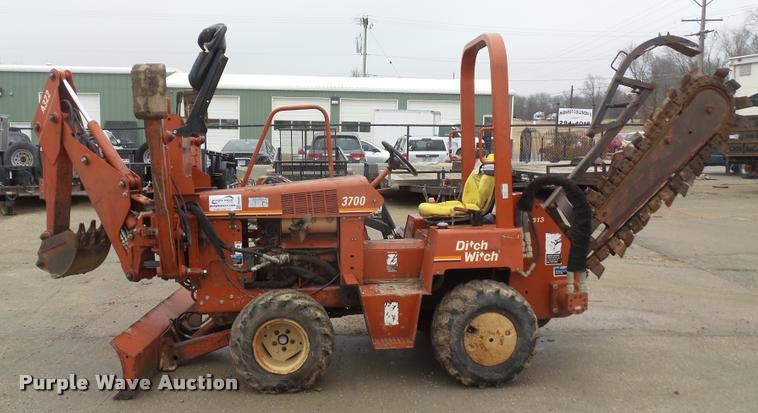 image for item DB2892 2000 Ditch Witch 3700 trencher