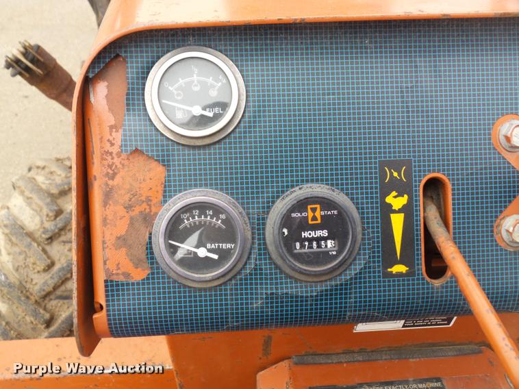 image for item DB2892 2000 Ditch Witch 3700 trencher