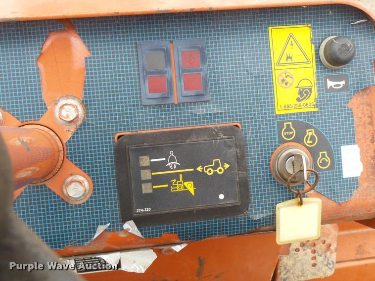 image for item DB2892 2000 Ditch Witch 3700 trencher